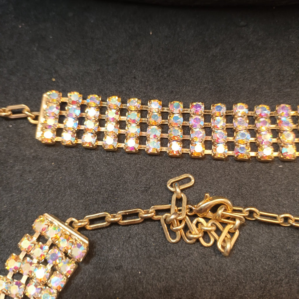 Necklace And Matching Bracelet Gold Tone  Sparkly