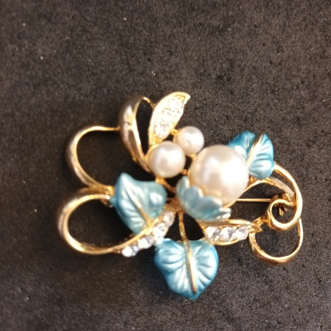 Gold Tone Brooch Faux Pearl Clear Rhinestones  5cm