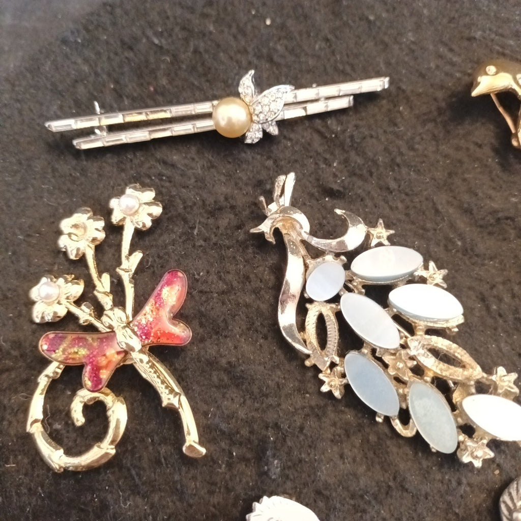 Broken Brooches Bundle Joblot Spares Repairs
