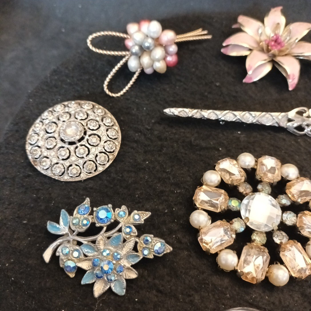 Broken Brooches Bundle Joblot Spares Repairs