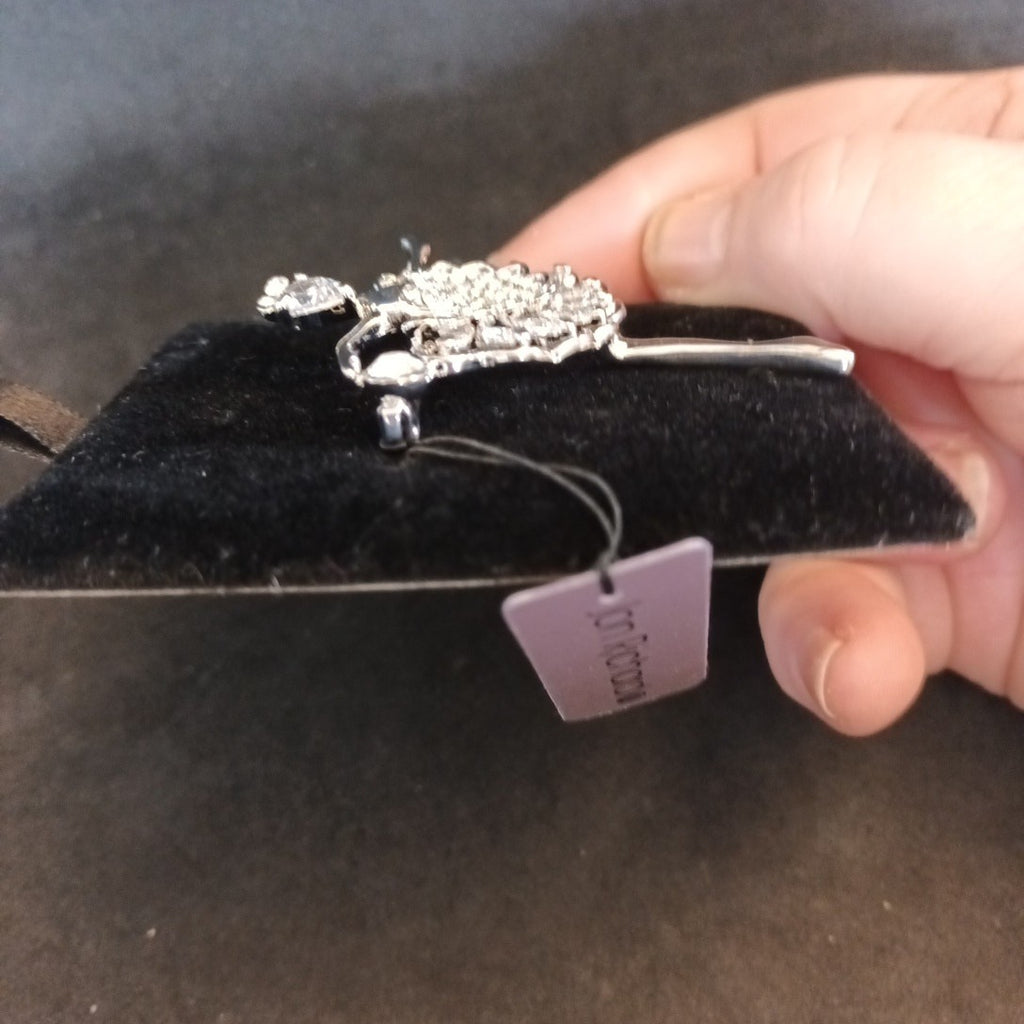 Jon Richard brooch Ballerina Silver Tone Clear Stones. 6cm Tall 5cm Wide.