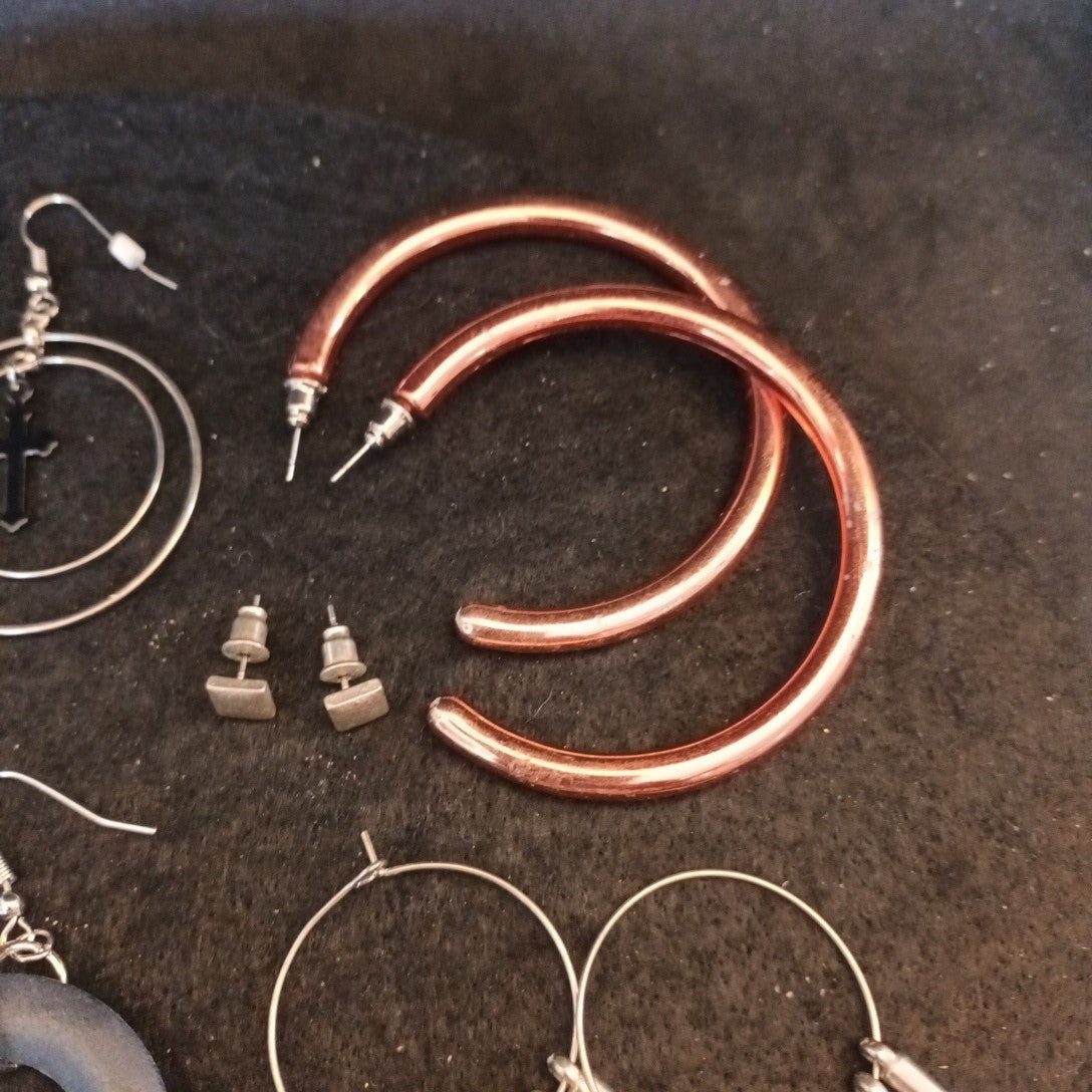 Earrings. Pairs Of Earrings For Pierced Ears. Hoop Dangle. Bundle Joblot