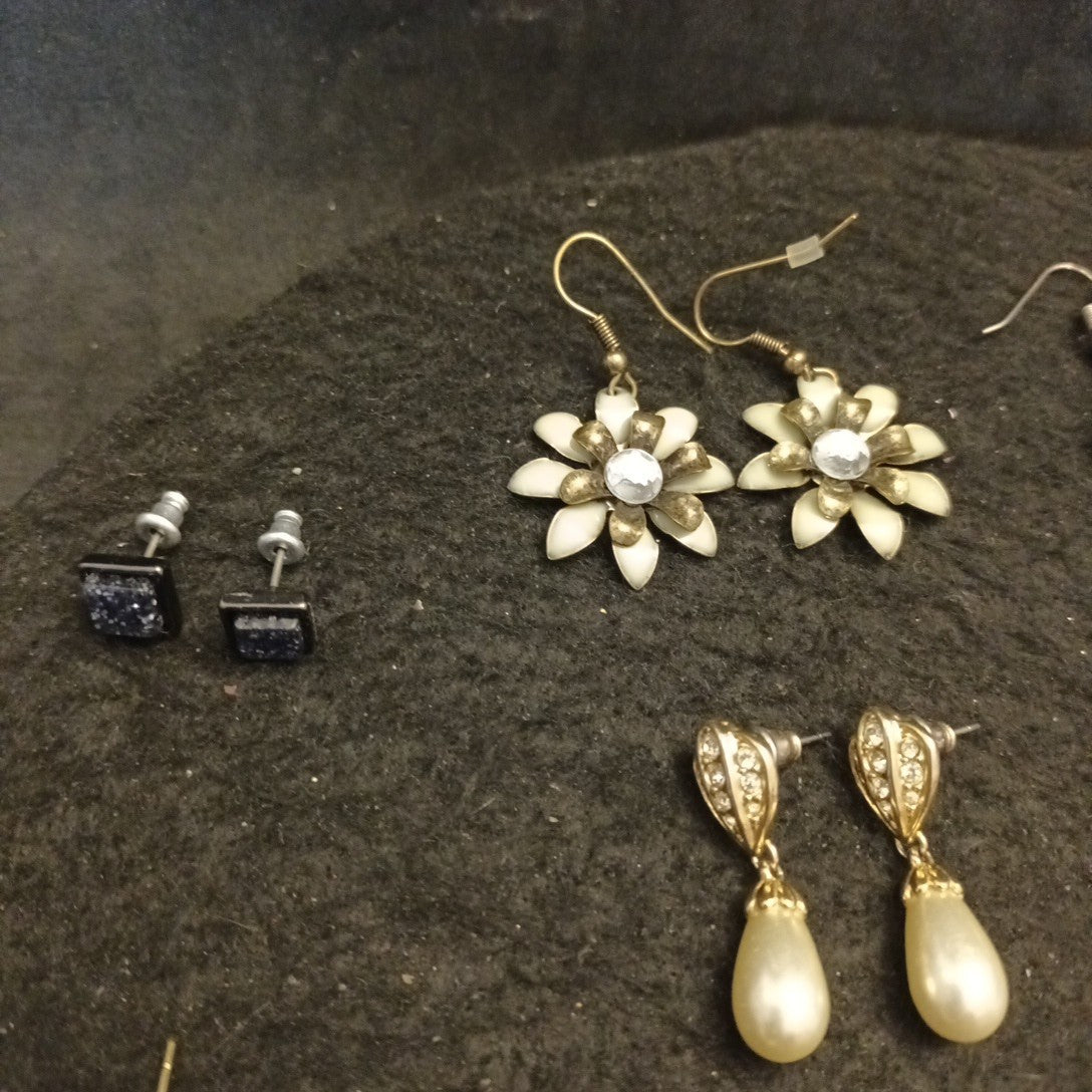 Earrings. Pairs Of Earrings For Pierced Ears. Hoop Dangle. Studs Bundle Joblot