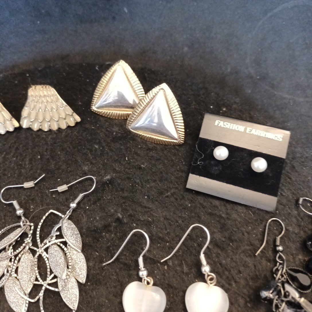 Earrings. Pairs Of Earrings For Pierced Ears. Hoop Dangle. Bundle Joblot