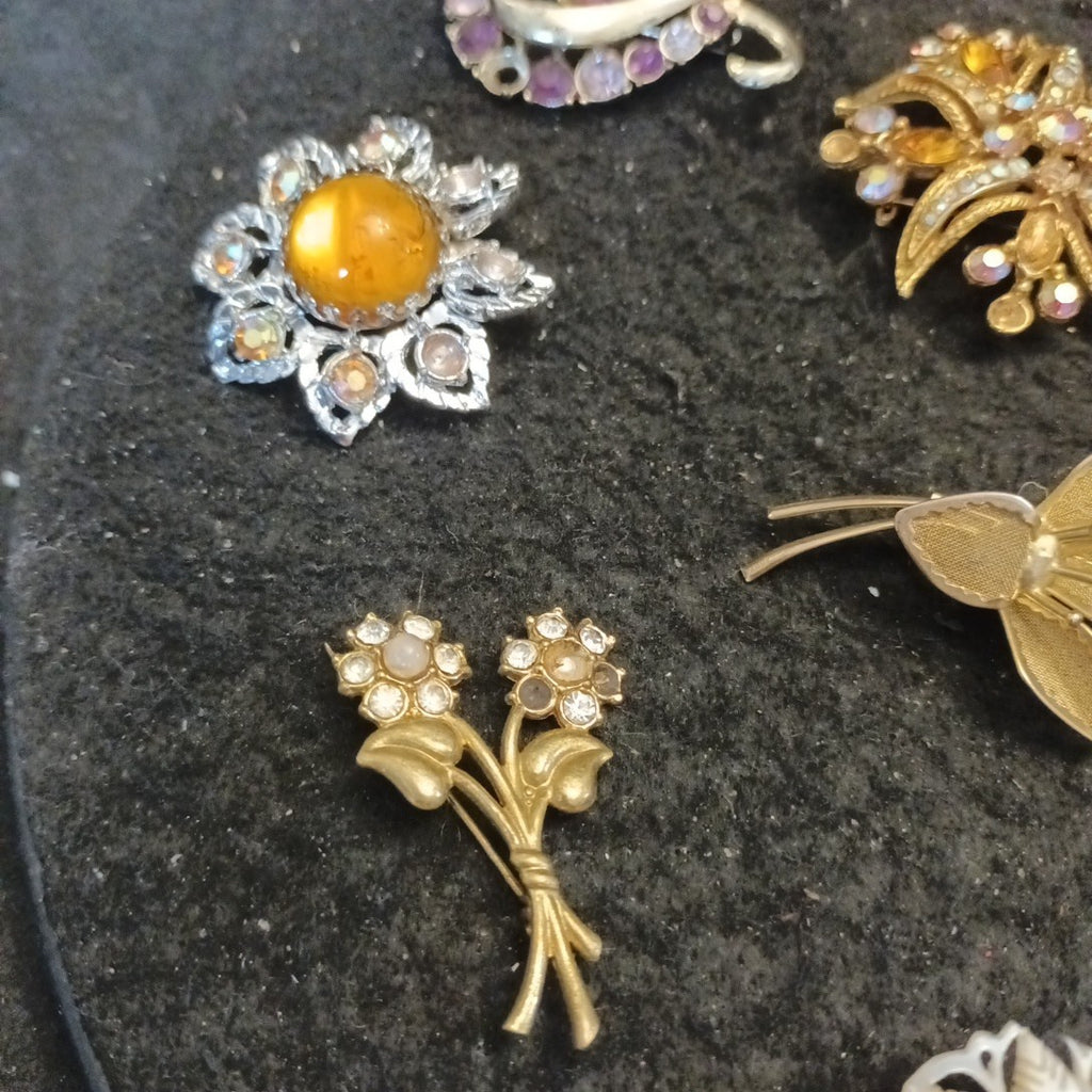 Broken Brooches Bundle Joblot Spares Repairs