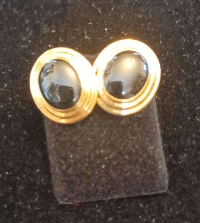 5 Pairs of Gold Tone Earrings for pierced ears