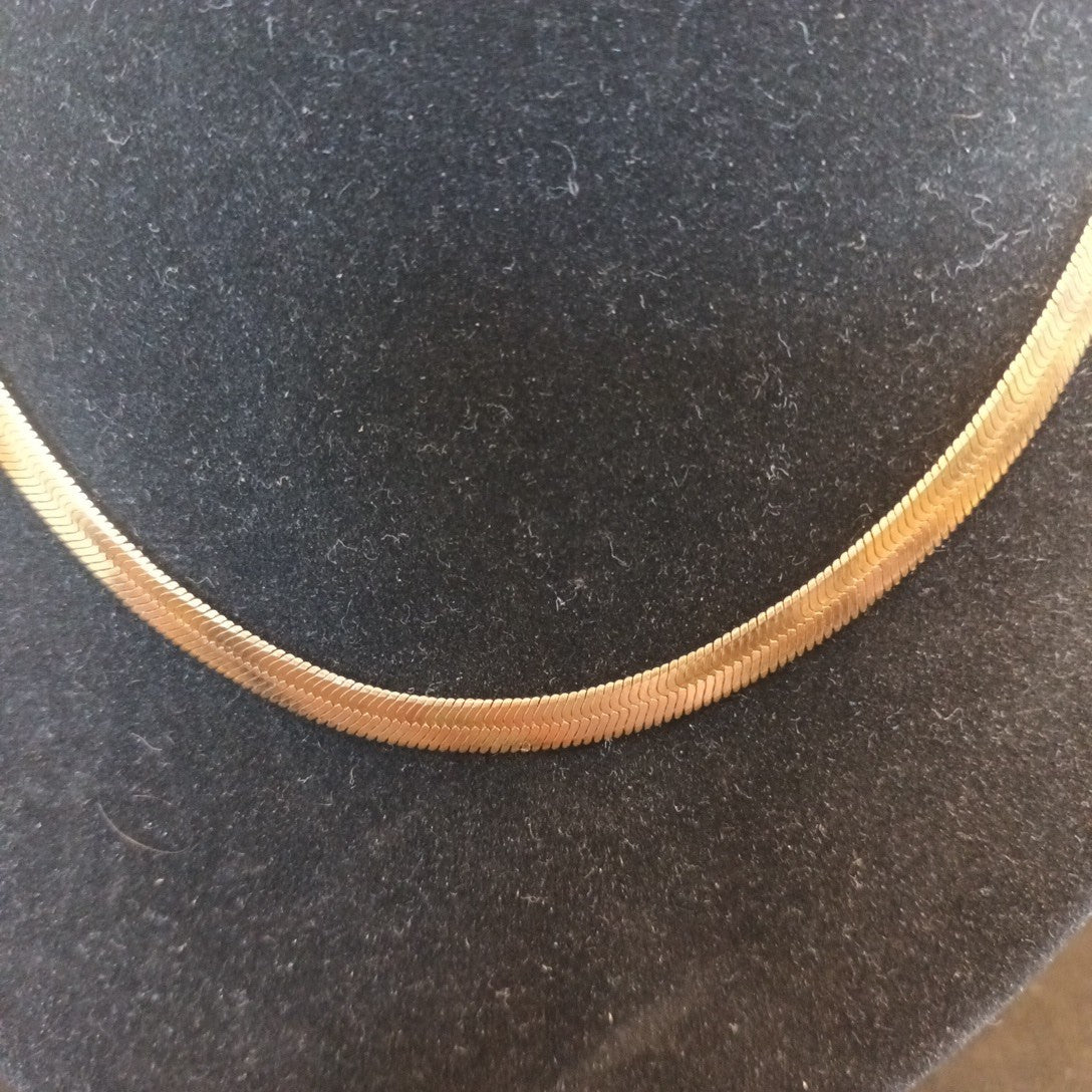 Helloice Gold Tone Chain Necklace 17in (43cm)