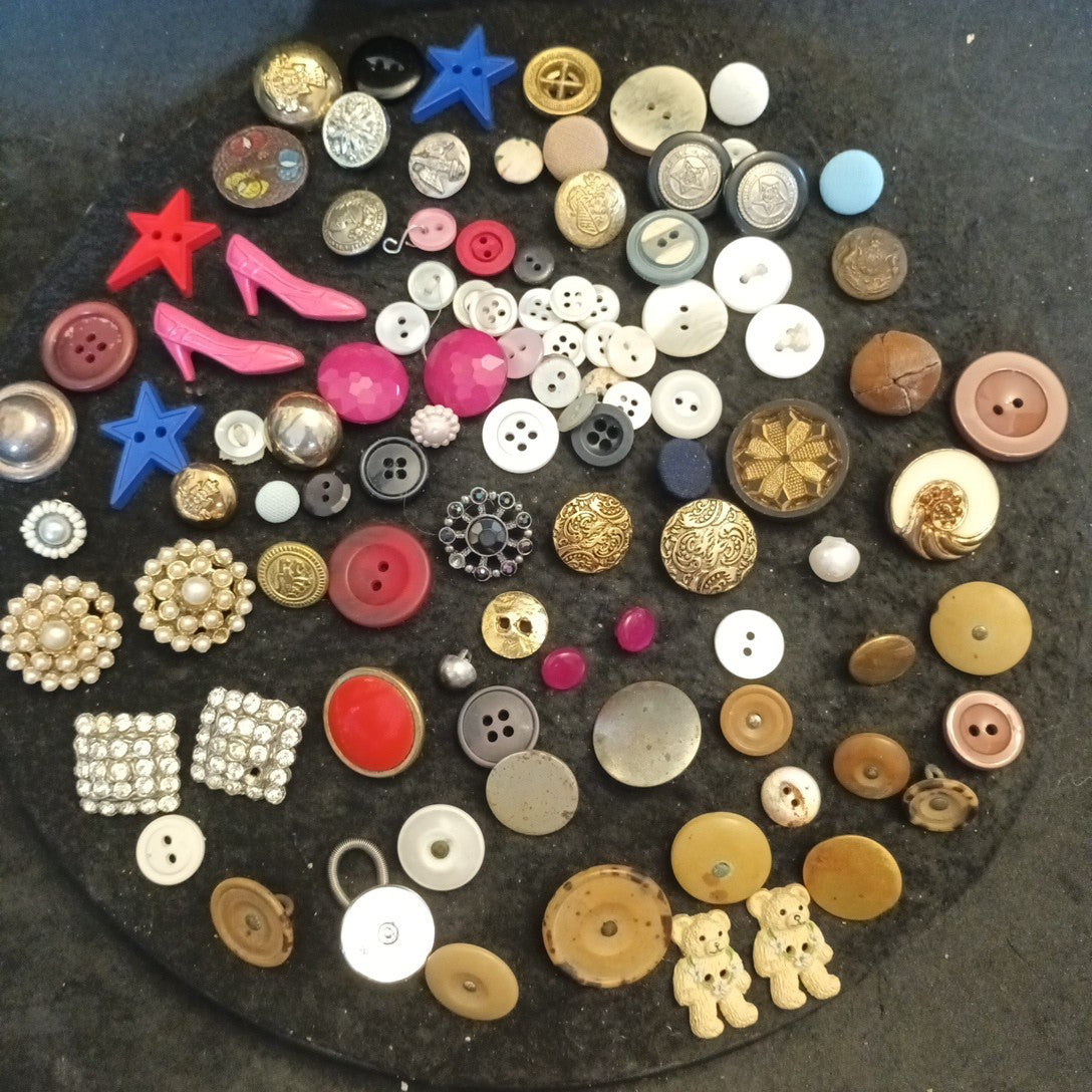 Buttons. Assorted Buttons Bundle Joblot