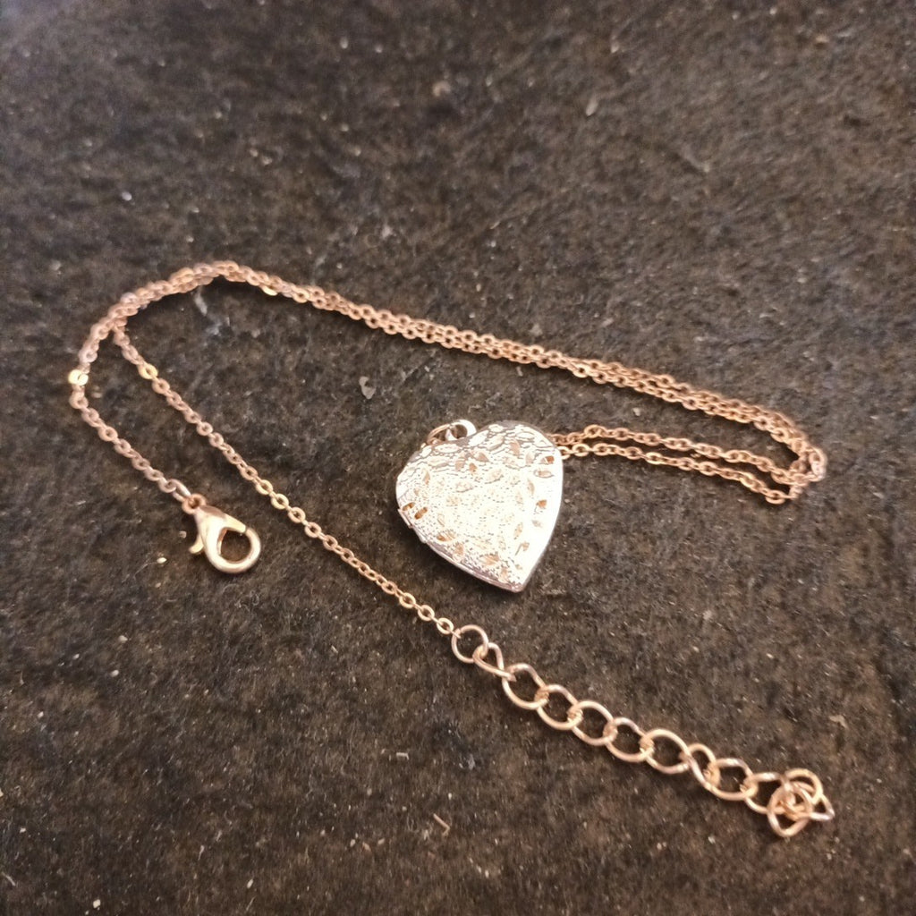 Rose Gold Tone Jewellery Necklace Bracelets Earrings And Earrings Mixed Lot