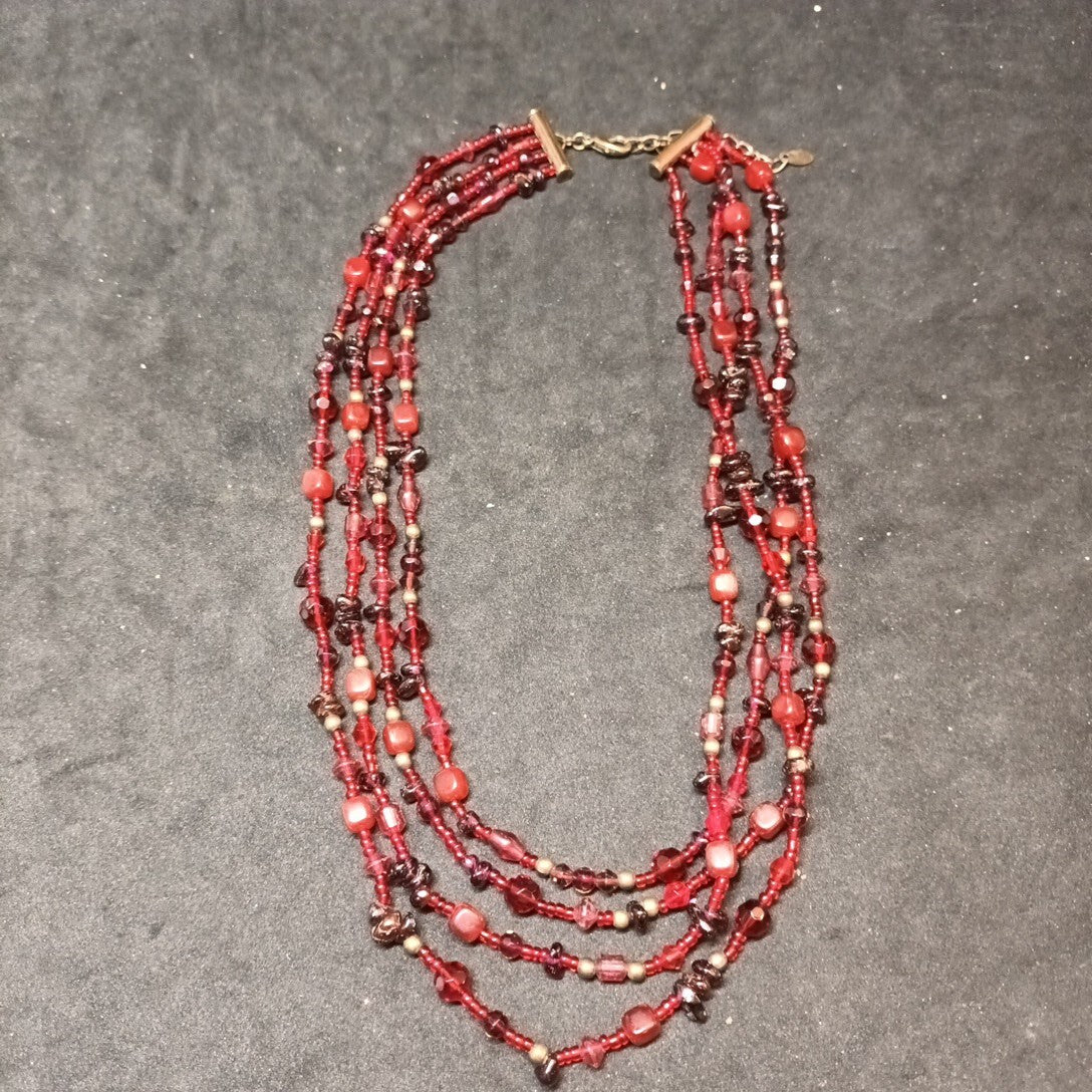 Monet Beaded Necklace Reds 15.5in
