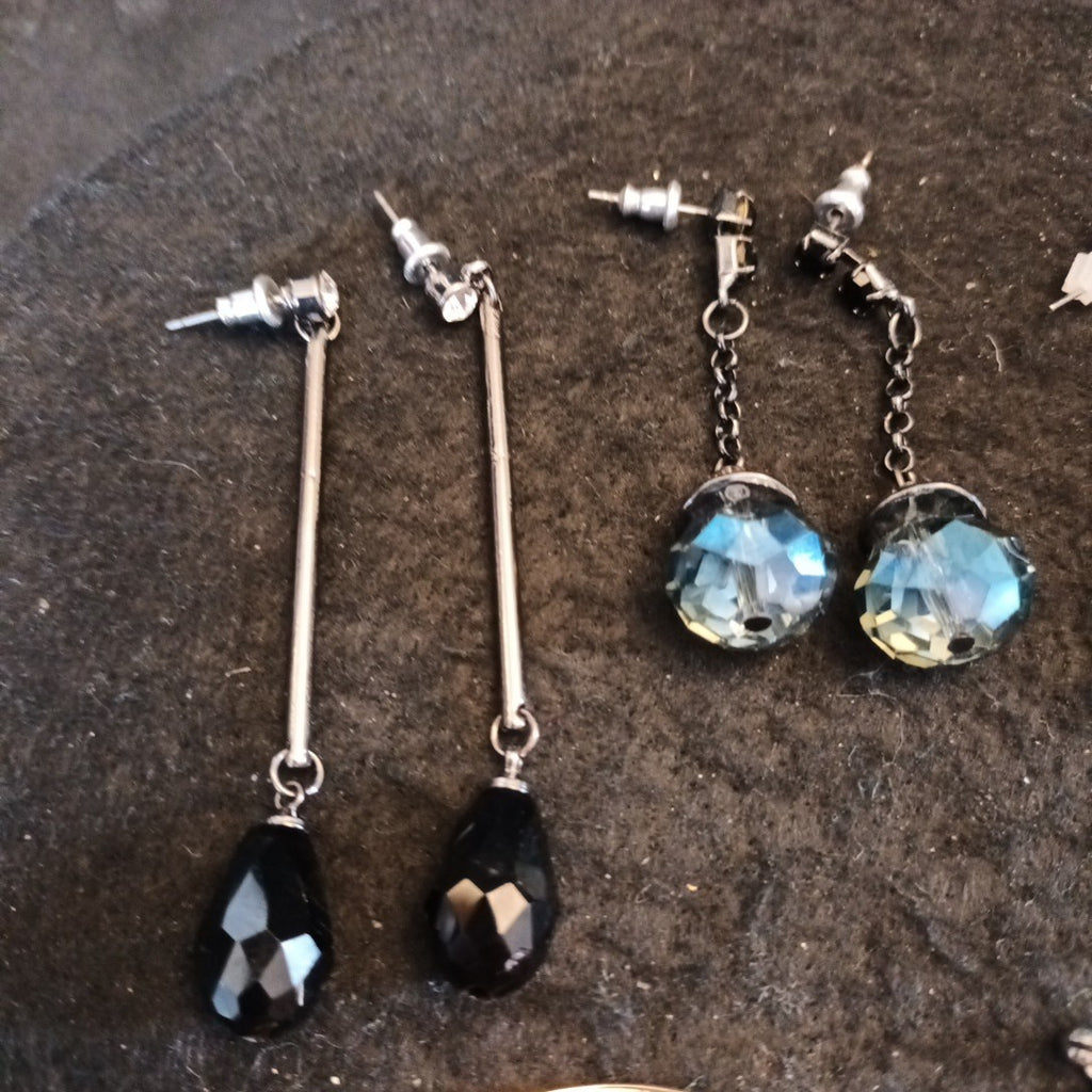 Earrings. Pairs Of Earrings For Pierced Ears. Hoop Dangle. Bundle Joblot