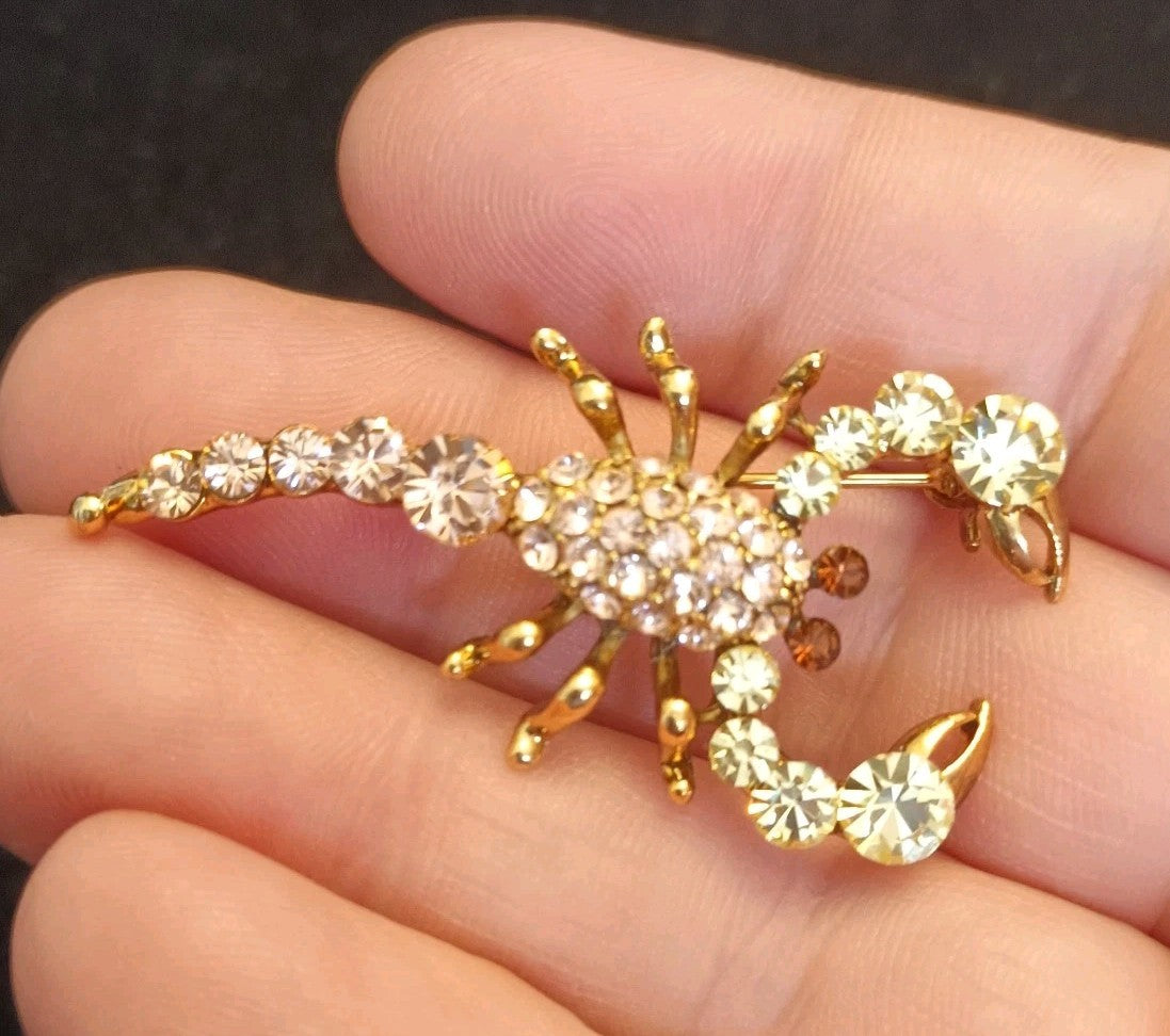 Scorpion Brooch Sparkly Rhinestones Gold Tone 5cm