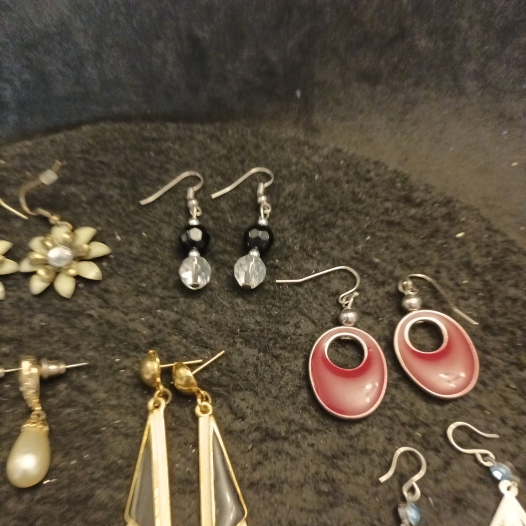 Earrings. Pairs Of Earrings For Pierced Ears. Hoop Dangle. Studs Bundle Joblot