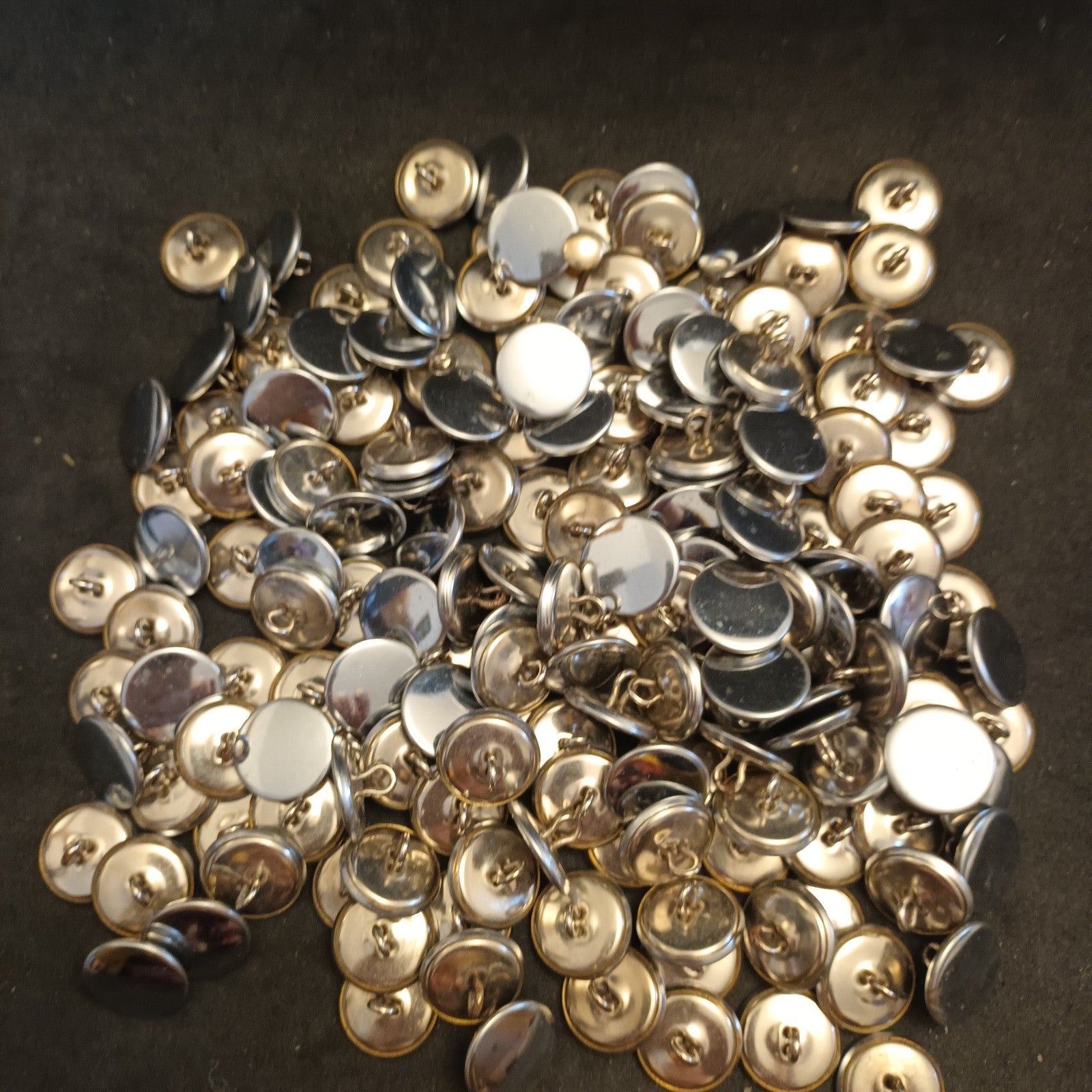 Bundle Of 170 Silver Tone Buttons 3cm Diameter