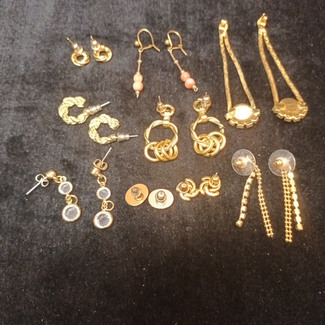 Earrings. Pairs Of Gold Tone Earrings For Pierced Ears.  Bundle Joblot