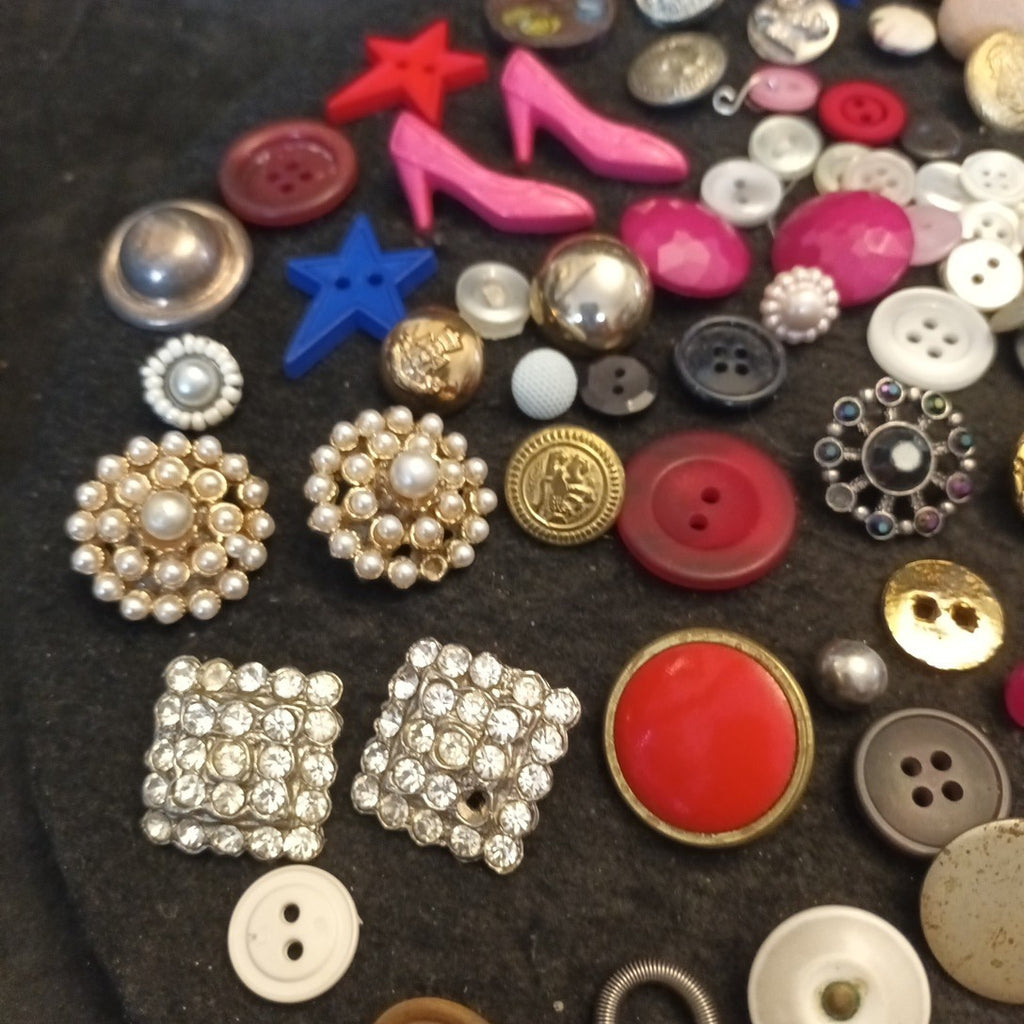 Buttons. Assorted Buttons Bundle Joblot