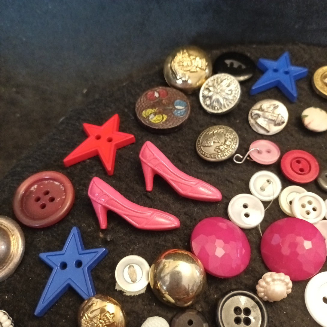 Buttons. Assorted Buttons Bundle Joblot