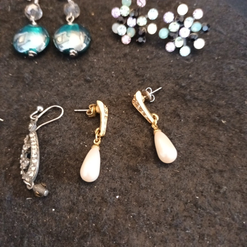 Earrings. Pairs Of Earrings For Pierced Ears. Hoop Dangle. Bundle Joblot