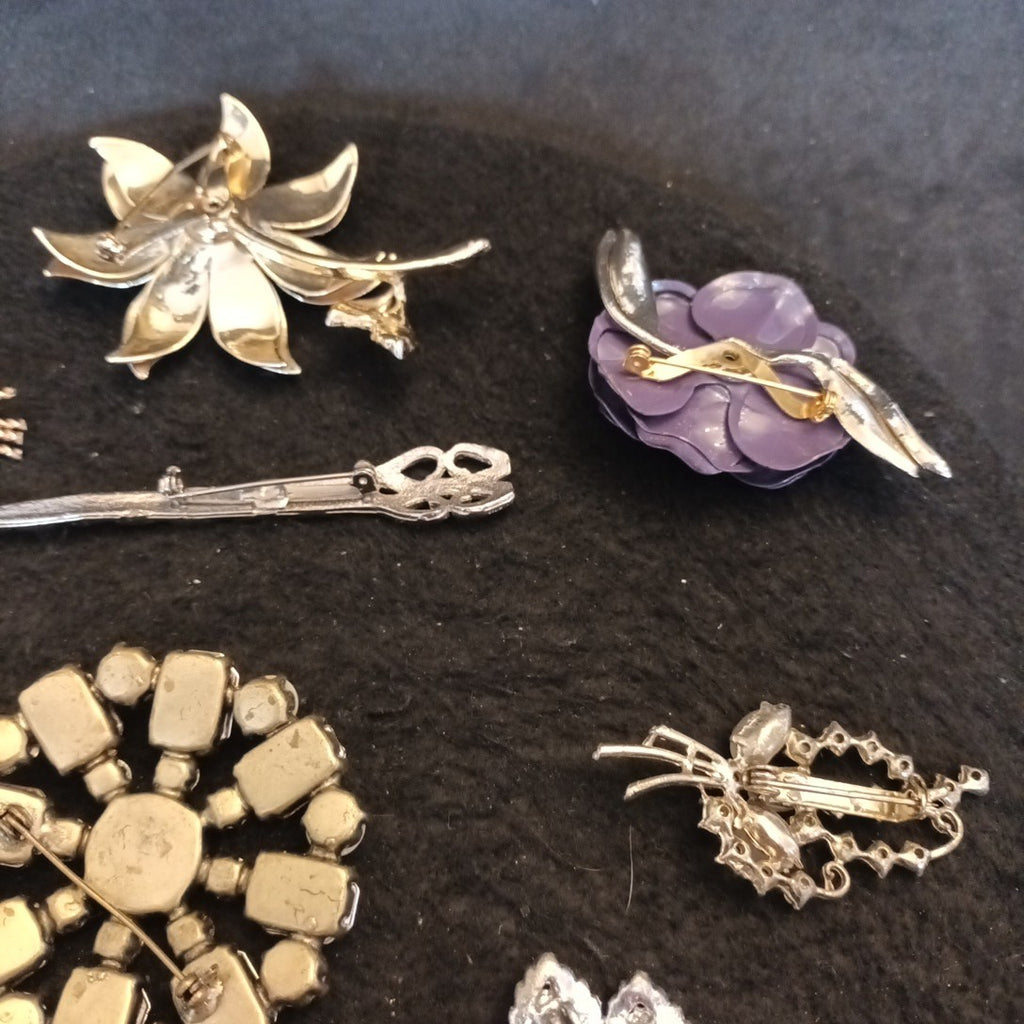 Broken Brooches Bundle Joblot Spares Repairs
