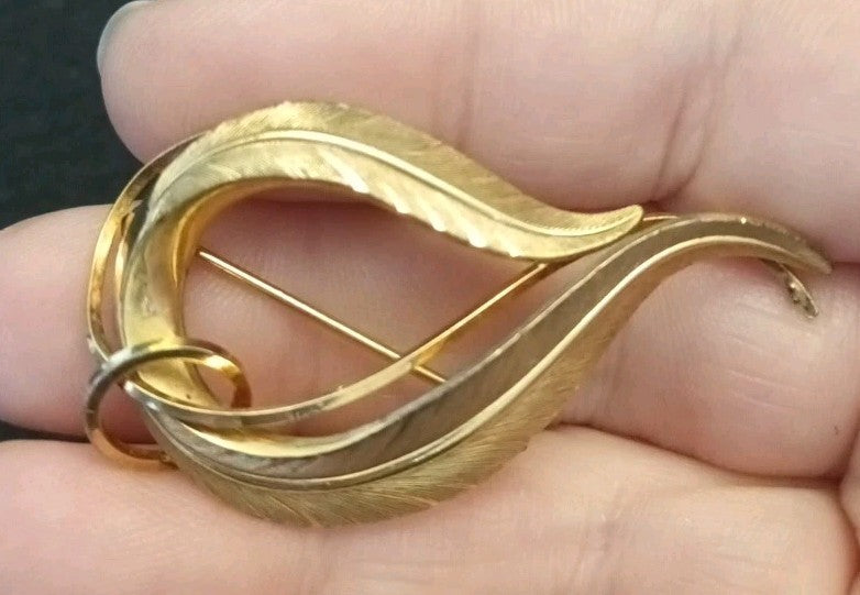 Costume Jewellery Bundle Brooches Pin Ring And Watch (Untested)