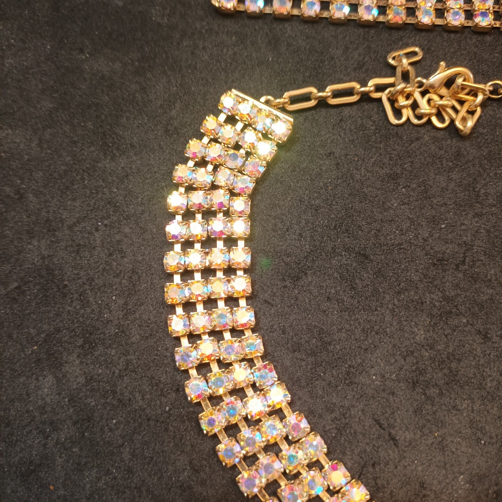 Necklace And Matching Bracelet Gold Tone  Sparkly