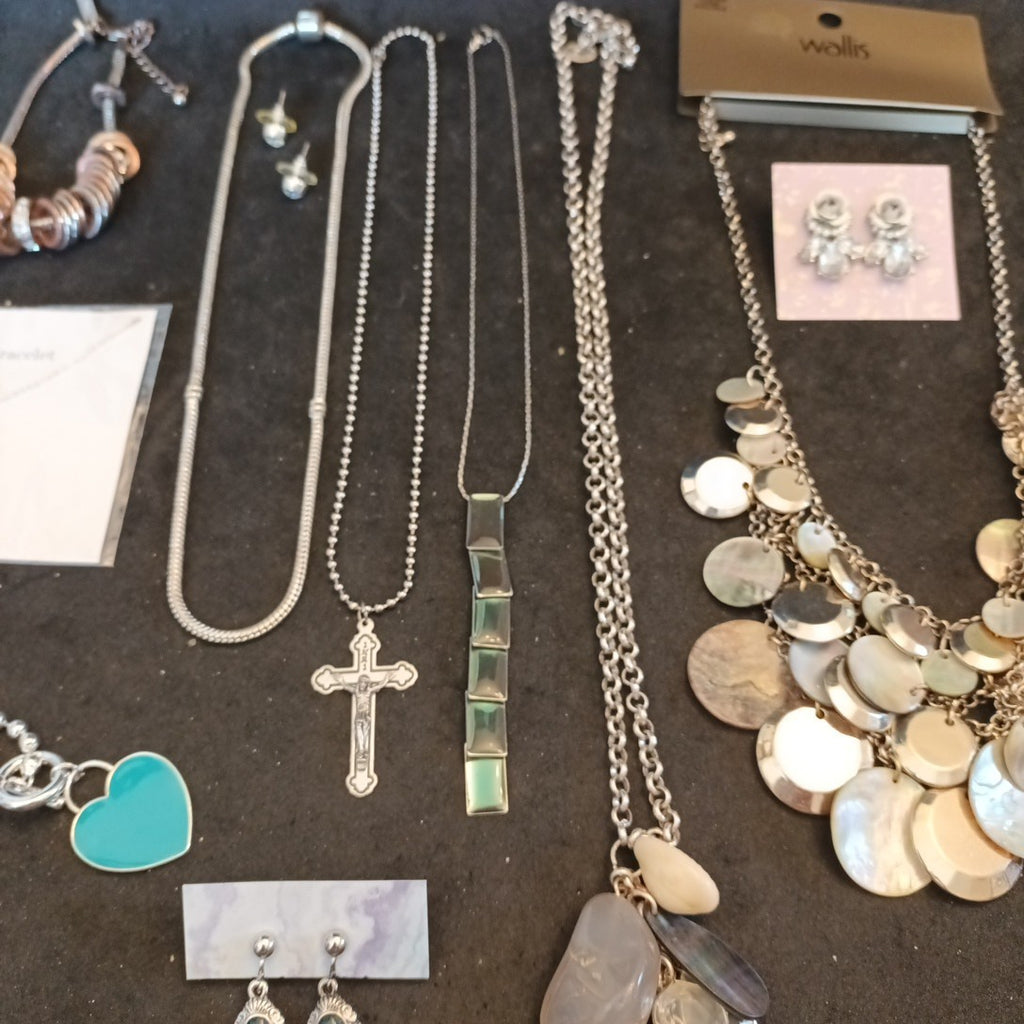 Silver Tone Costume Jewellery  Necklaces Bracelets Bundle Joblot 