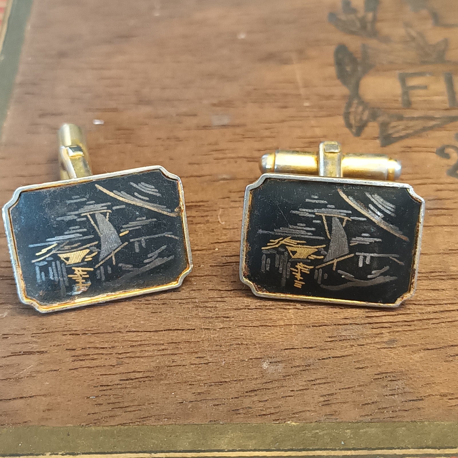 Amita Damascene Cufflinks Gold tone black