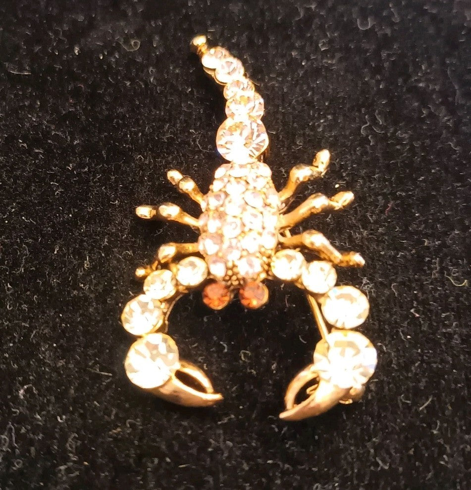 Scorpion Brooch Sparkly Rhinestones Gold Tone 5cm