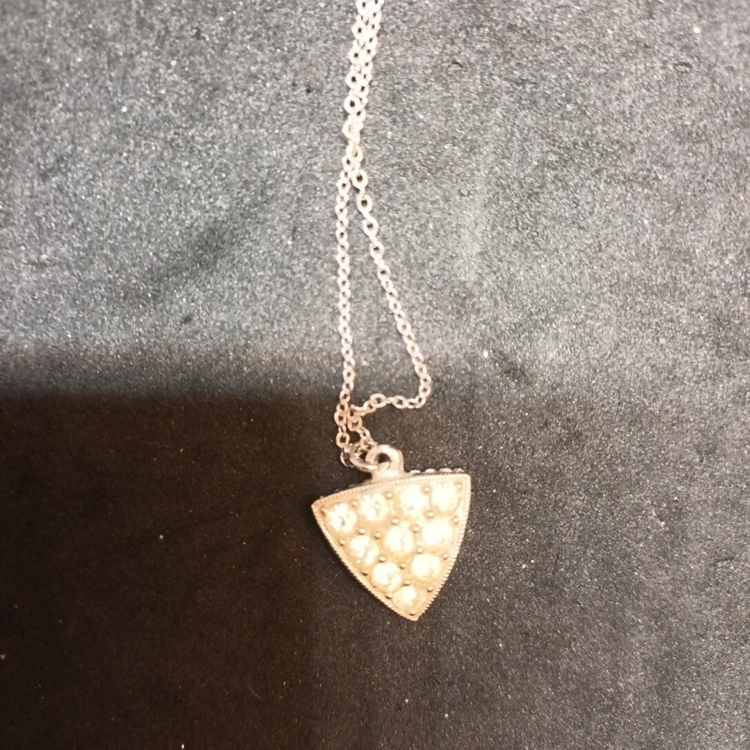 Sarah Coventry Canada Necklace And Pendant.  17in Long.