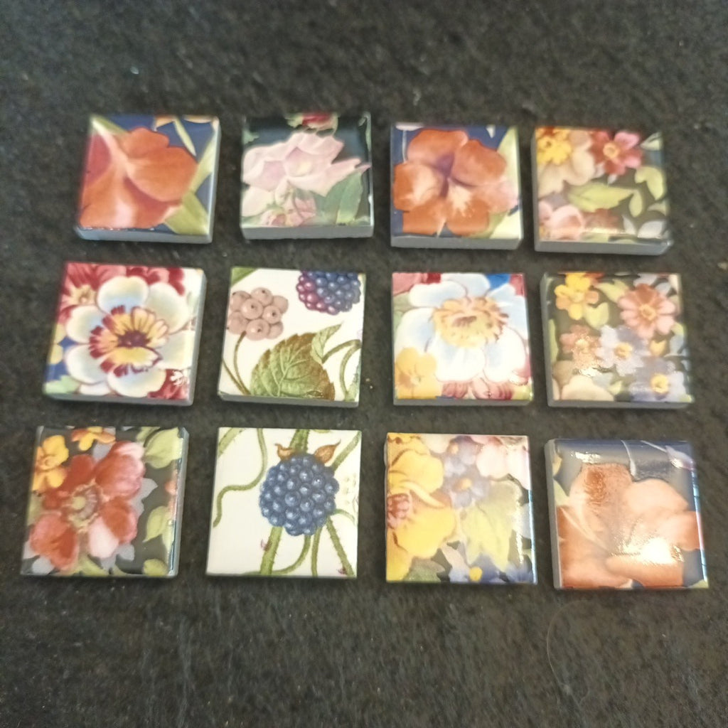 Ceramic Tiles Small 22x22mm Floral Blackcurrant