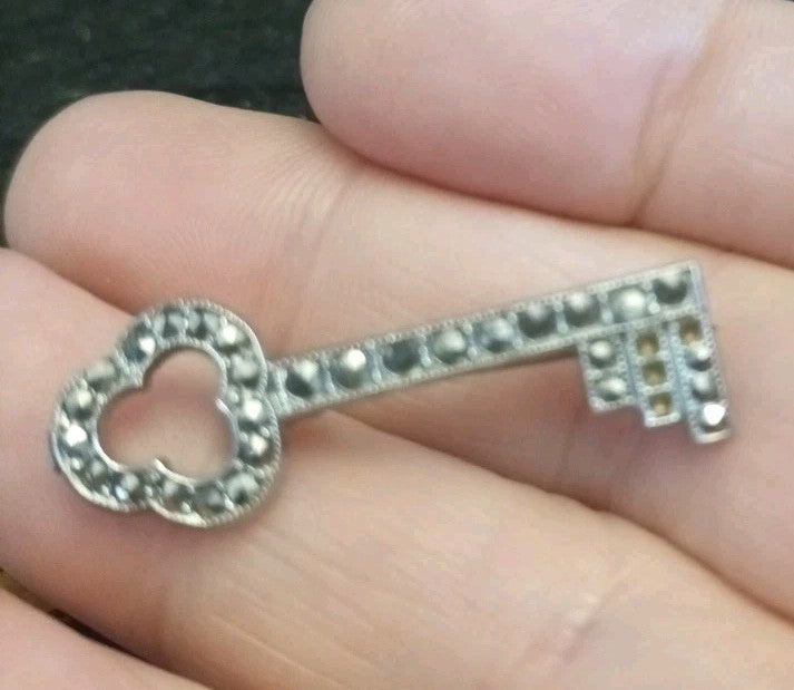 Costume Jewellery Bundle Brooches Pin Ring And Watch (Untested)