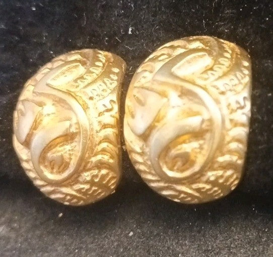 Clara Studios Inc Gold Tone Clip On Earrings