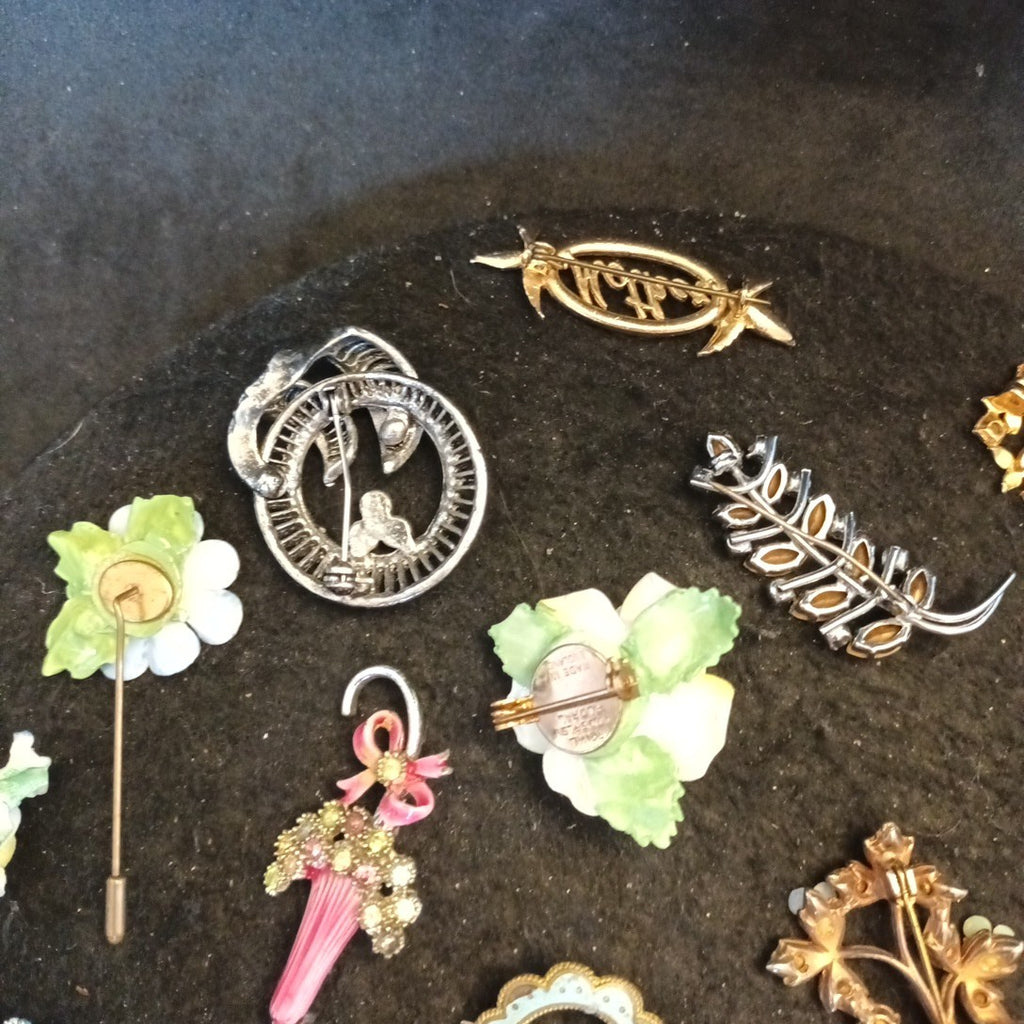 Broken Brooches Bundle Joblot Spares Repairs
