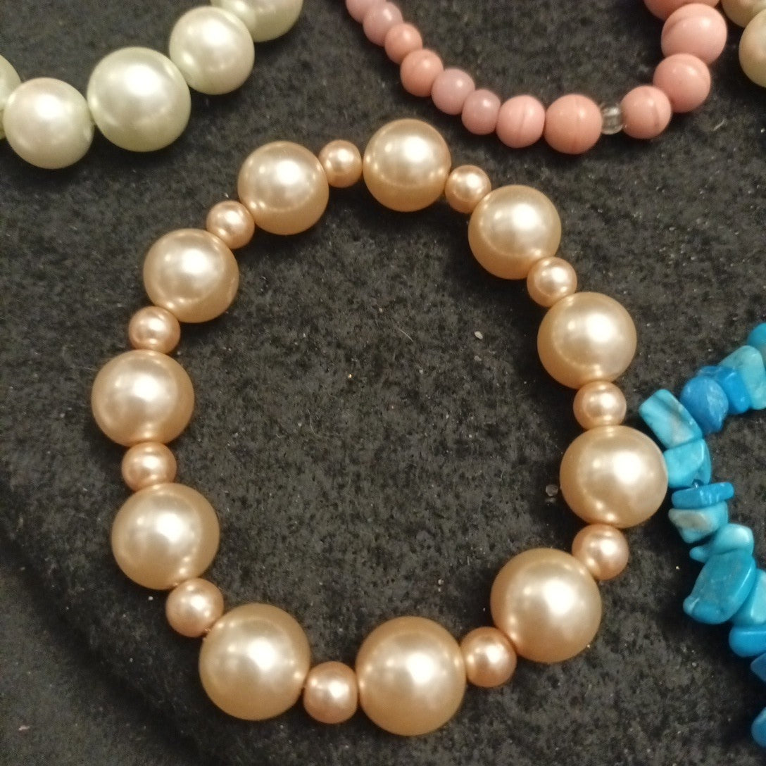 10 Beaded Elasticated Bracelets Bundle Joblot