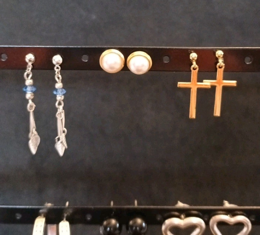 Earrings. Pairs Of Earrings For Pierced Ears. Hoop Dangle. Bundle Joblot