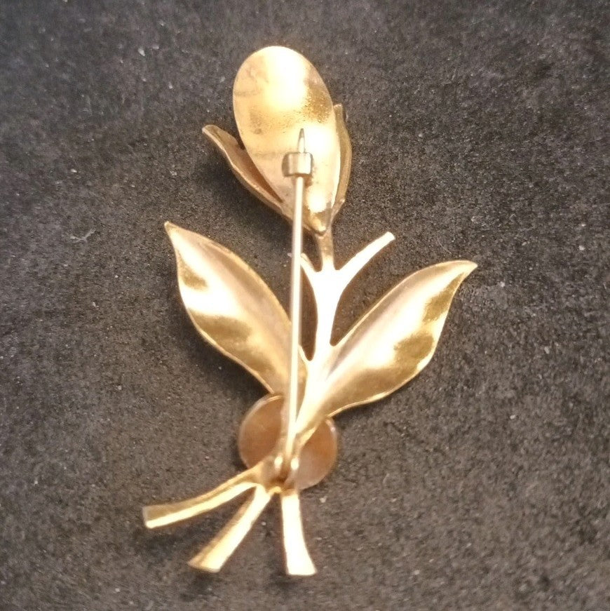 Damascene Gold Tone Brooch Flower With Faux Pearl. 5.5cm