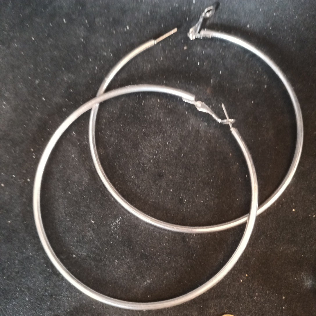 Earrings. Pairs Of Earrings For Pierced Ears. Hoop Dangle. Bundle Joblot