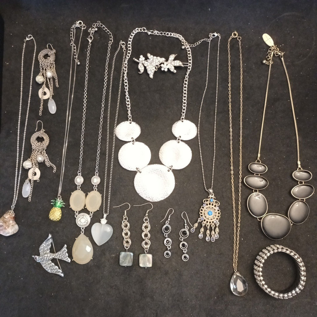 Silver Tone Costume Jewellery  Necklaces Bracelets Bundle Joblot 