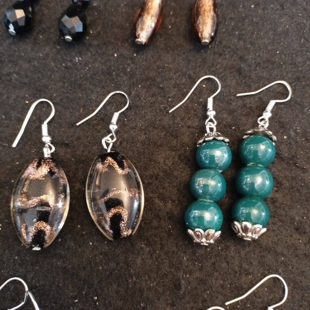 Earrings bundle. Pairs Of Earrings For Pierced Ears. Hoop Dangle Bundle Joblot