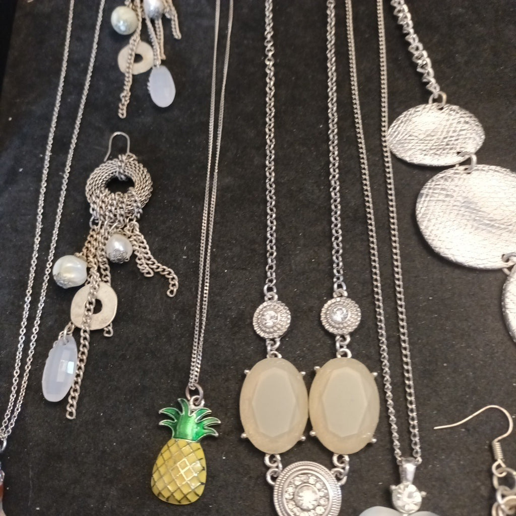 Silver Tone Costume Jewellery  Necklaces Bracelets Bundle Joblot 