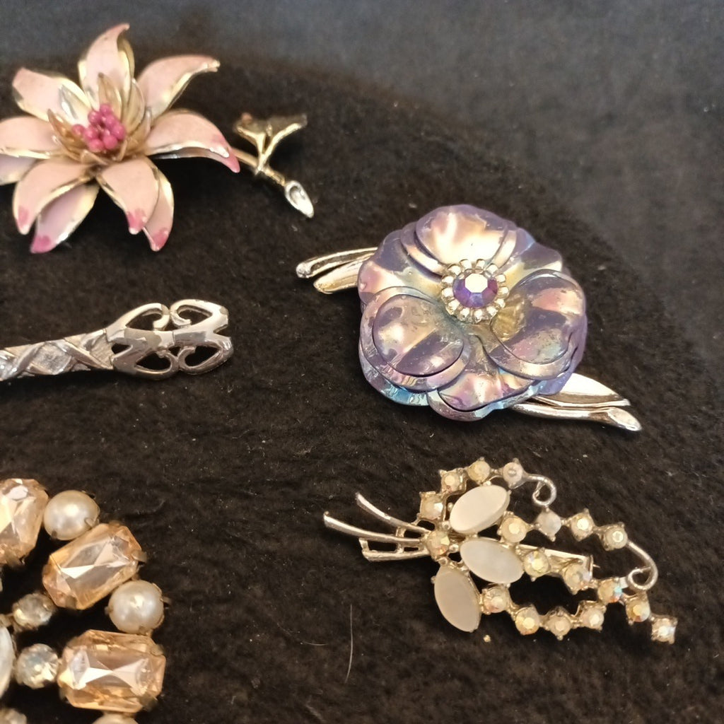Broken Brooches Bundle Joblot Spares Repairs