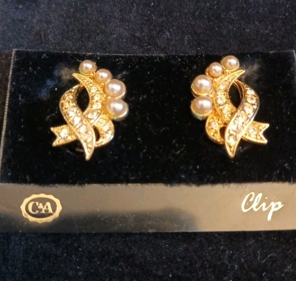 Gold Tone Clip On Earrings.  Two Pairs Vintage C&A Clip On Earrings