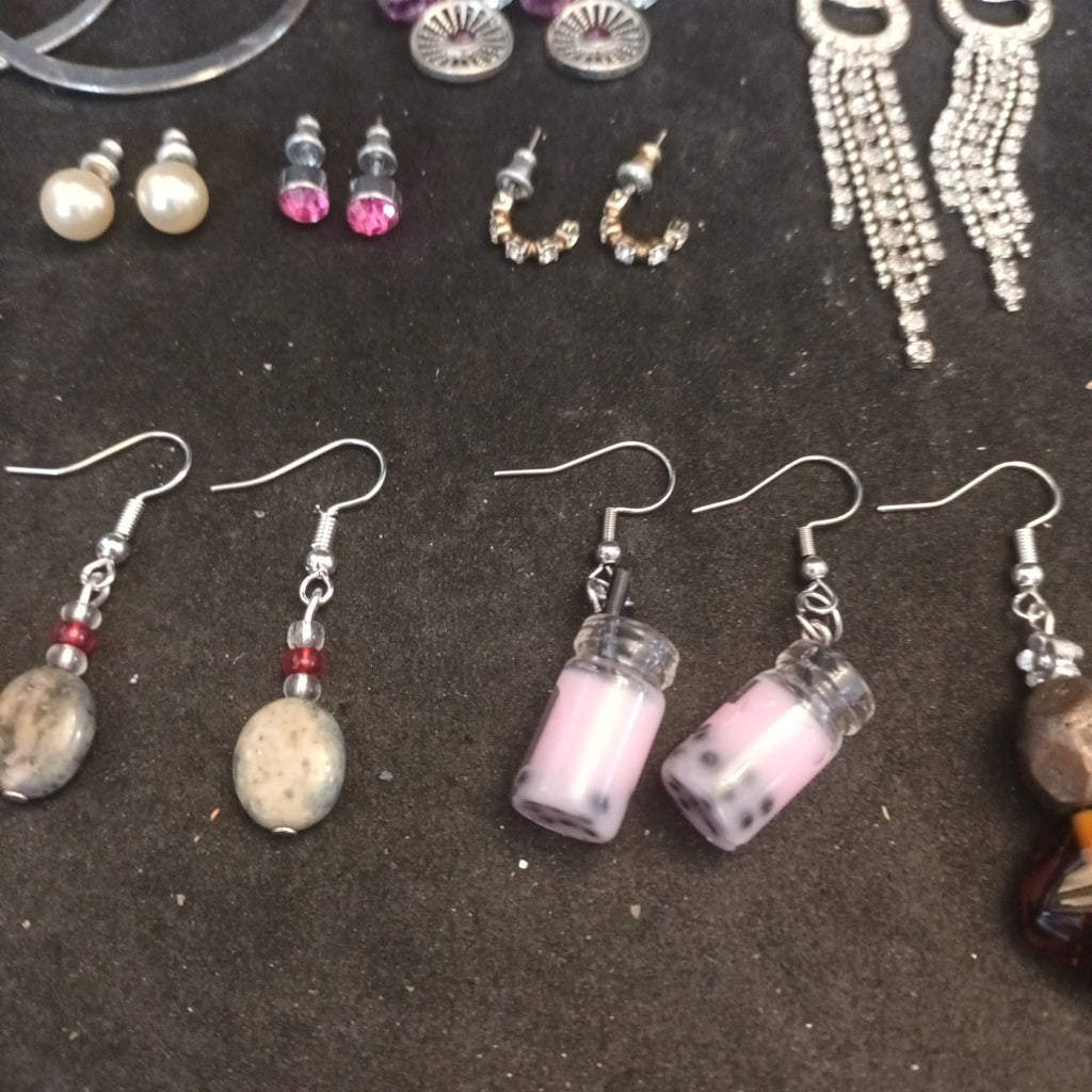 Earrings. Pairs Of Earrings For Pierced Ears. Hoop Dangle. Bundle Joblot