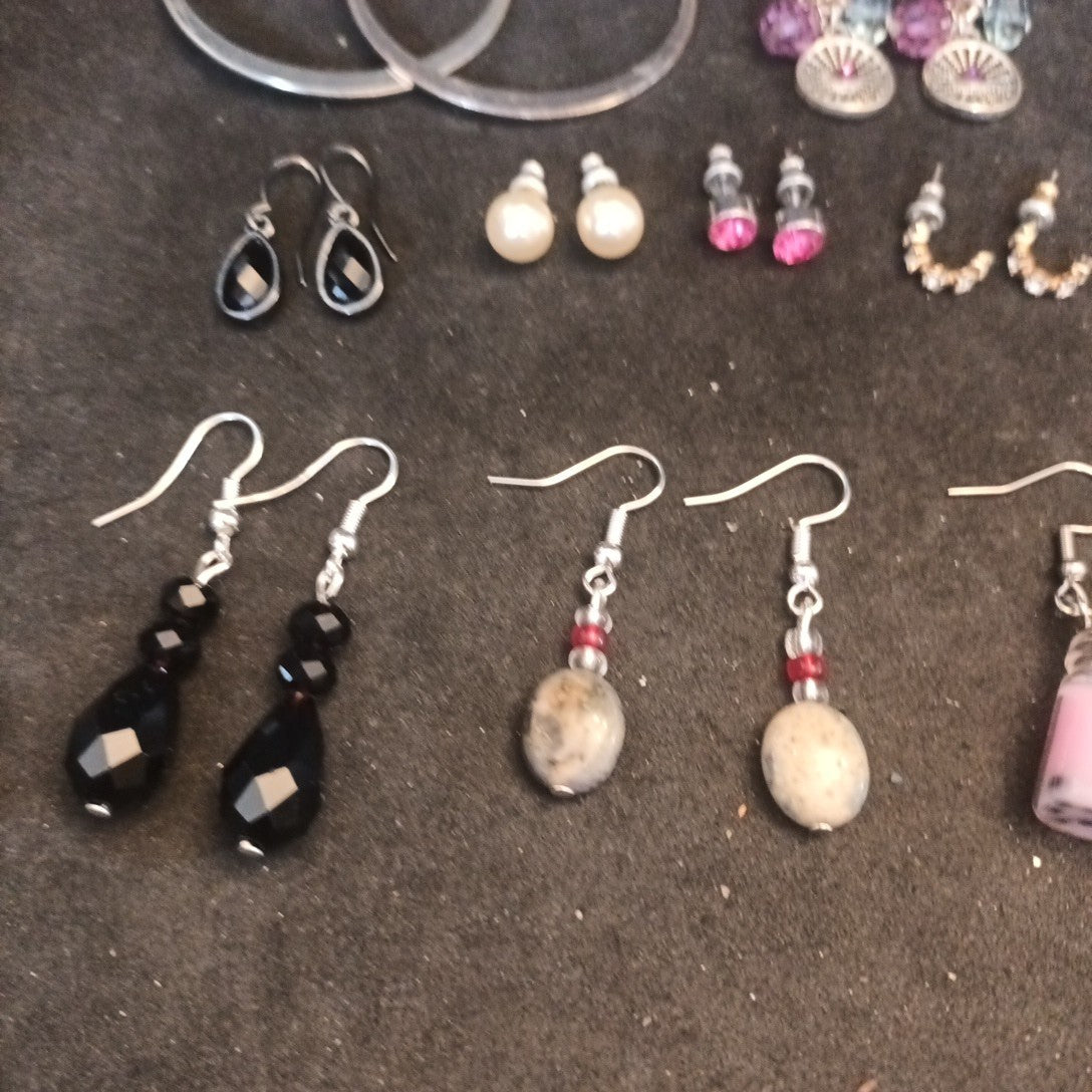 Earrings. Pairs Of Earrings For Pierced Ears. Hoop Dangle. Bundle Joblot