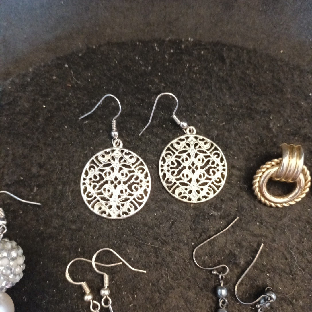 Earrings. Pairs Of Earrings For Pierced Ears. Hoop Dangle. Bundle Joblot