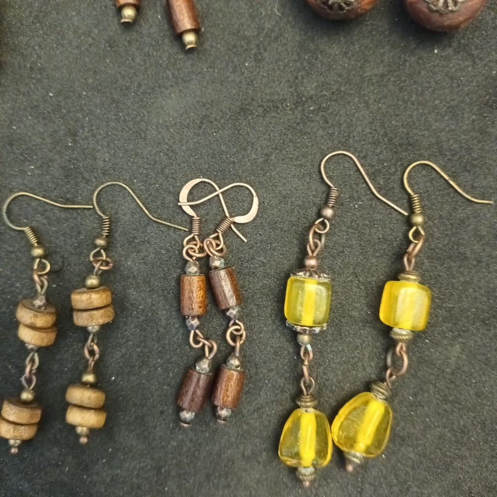 Earrings. Pairs Of Earrings For Pierced Ears. Dangle. Bundle Joblot