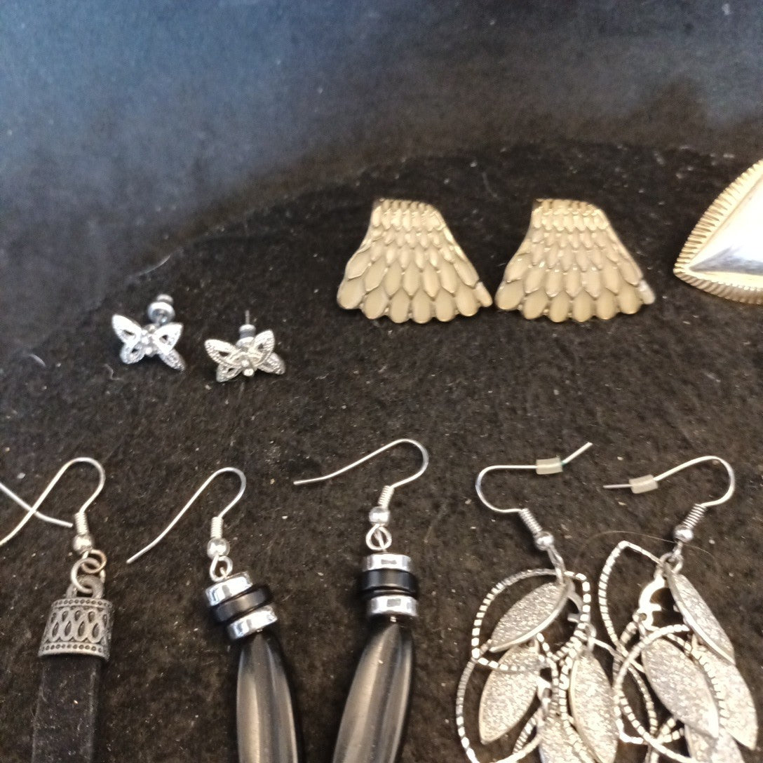 Earrings. Pairs Of Earrings For Pierced Ears. Hoop Dangle. Bundle Joblot