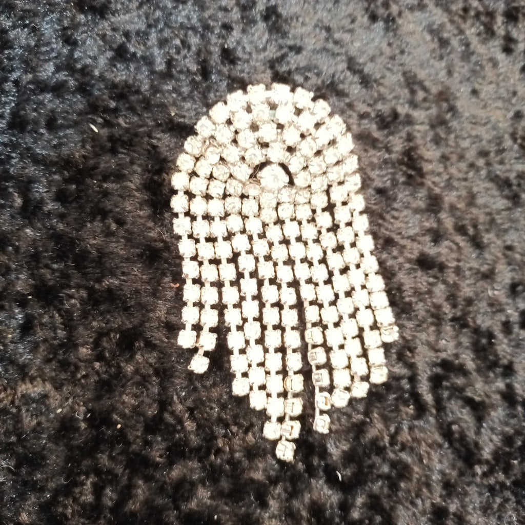 Brooch Silver Tone Sparkly Rhinestones 7cm Drop