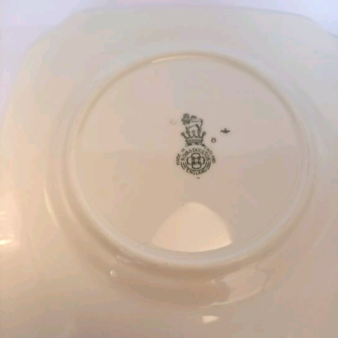 Royal Doulton Pink Roses Side Plate 14.5x14.5cm