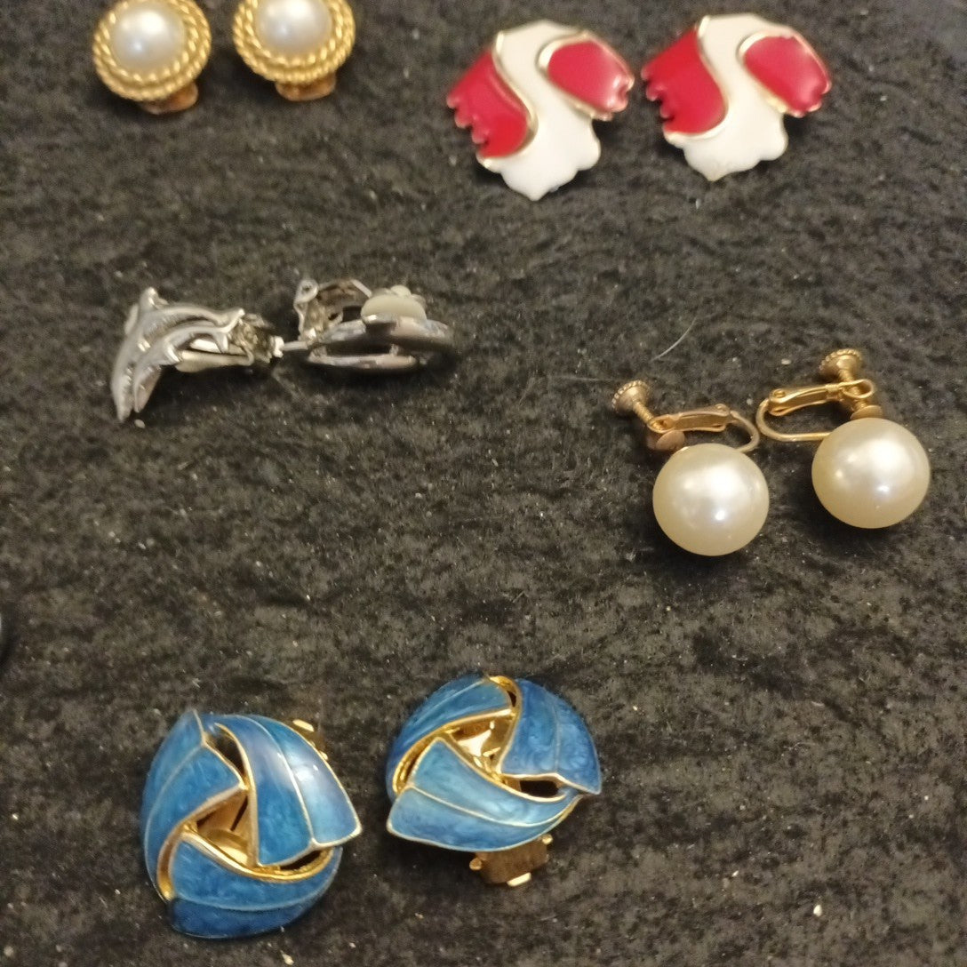 Clip On Earrings. 10 Pairs Of Clip On Earrings. Costume Jewellery Bundle